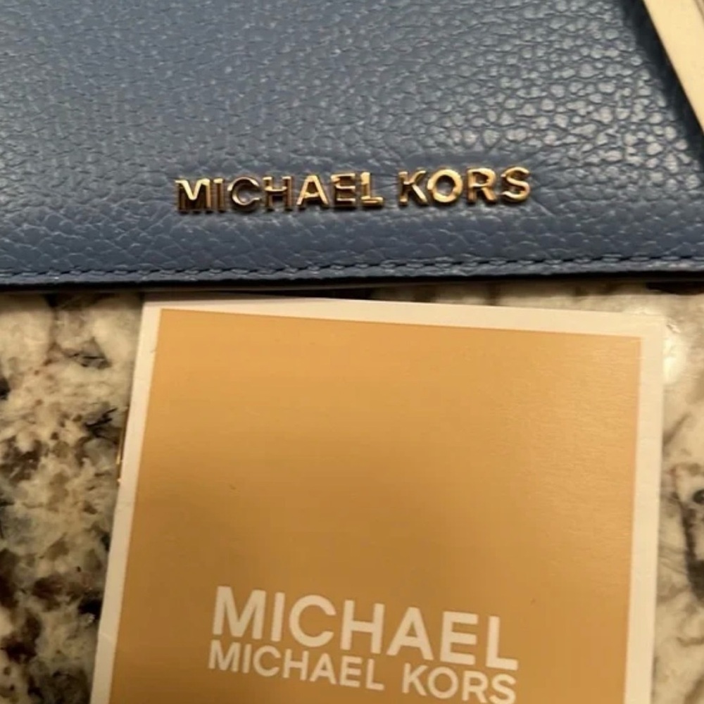 Michael Kors Two-Tone Blue Card Holder - Picture 4 of 9